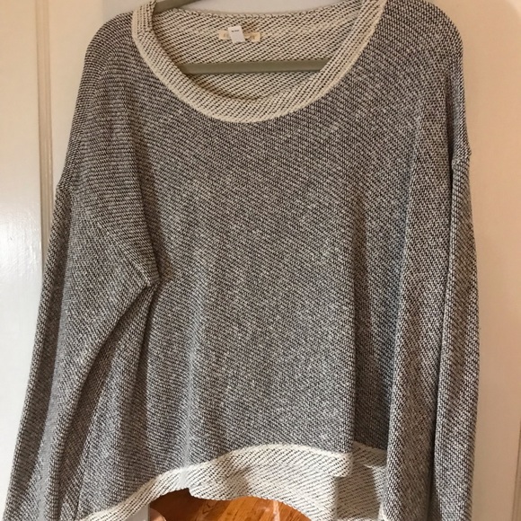 Sweater - Picture 1 of 1